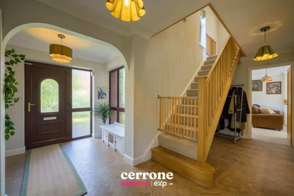 House in Redditch, Worcestershire - View 5