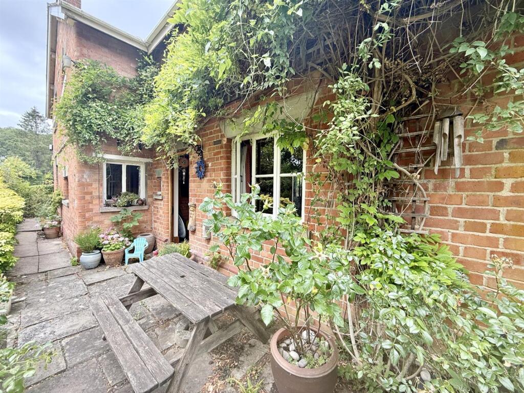 Main image of property: Gloucester Road, Upleadon, Newent