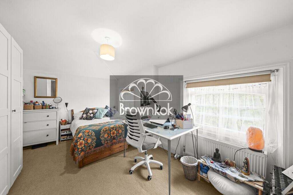 Apartment in London - View 5