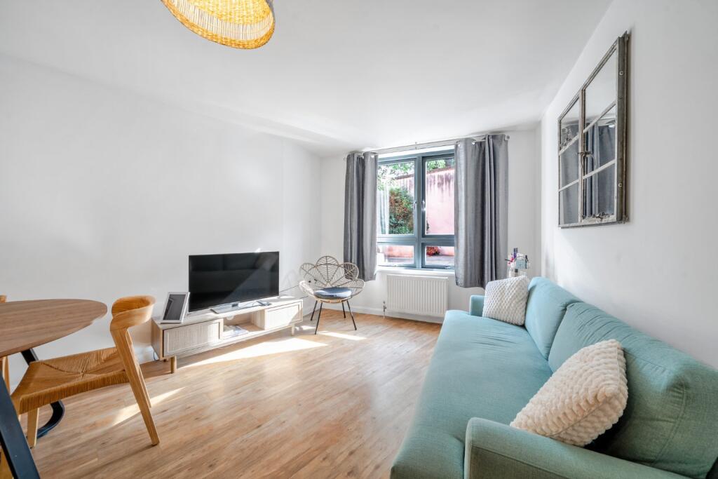 Main image of property: Shepherd's Bush Road, Hammersmith, London, W6