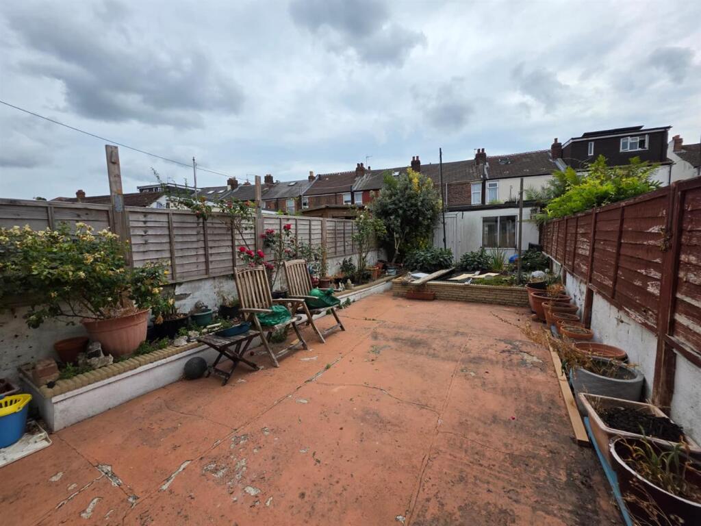 House in Portsmouth - View 4