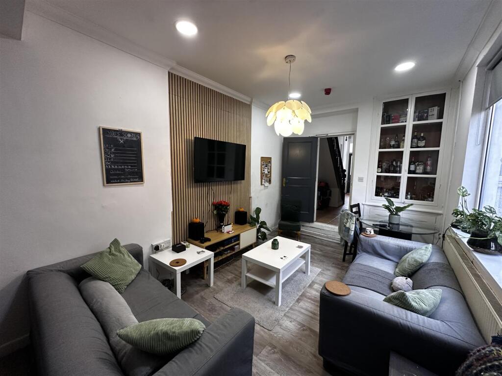 Main image of property: Mackintosh Place, Cardiff