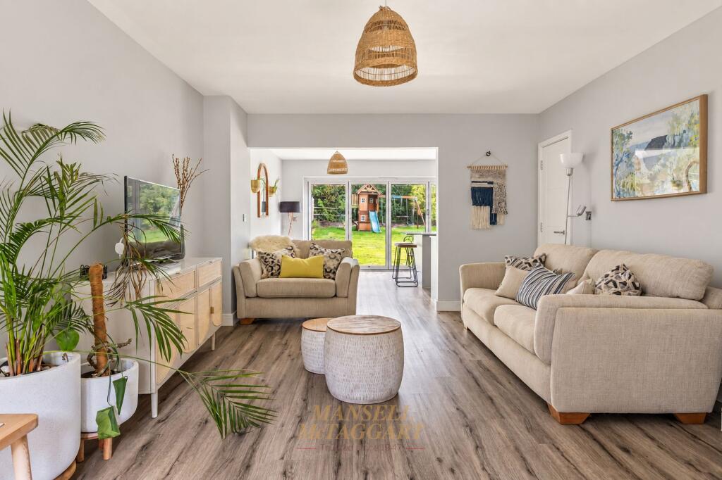 House in Redhill - View 4