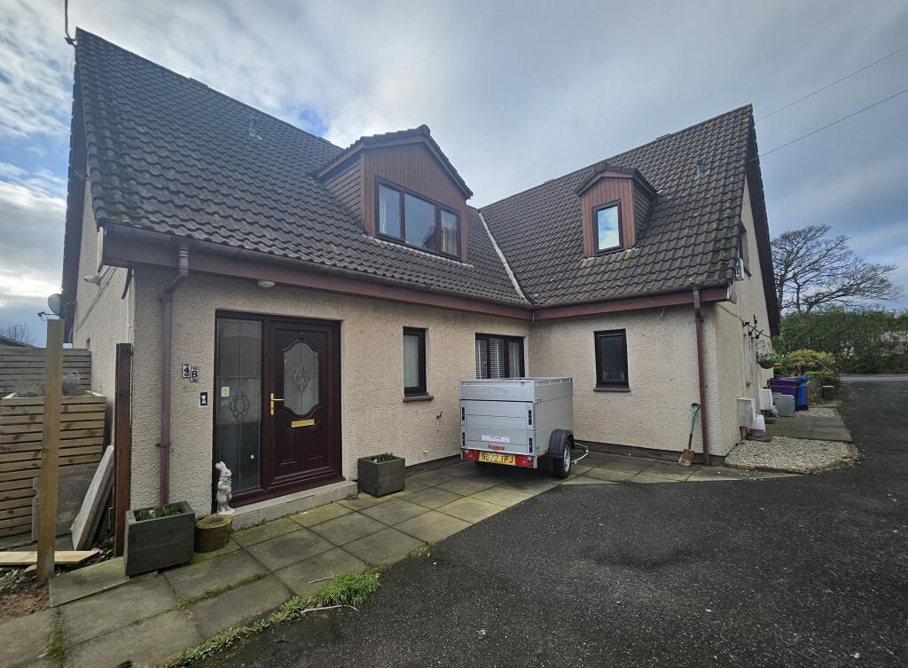 Main image of property: 4b Caledonia Road, Ardrossan, KA22 8LD