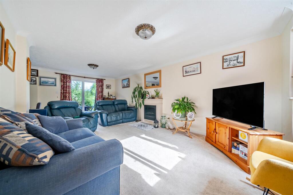 House in Felindre, Gwernyfed - View 4