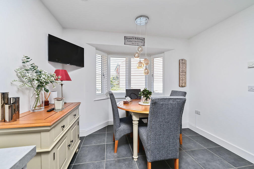 The Old Dairy Mews, Chineham - View 6
