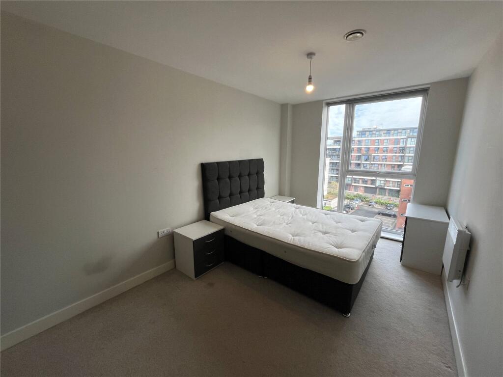 Apartment in Manchester - View 5
