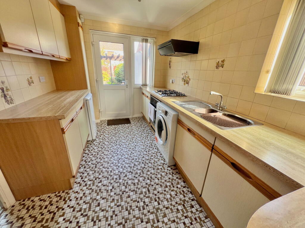 Lennox Close, Alverstoke, Gosport PO12 2UJ photo 3