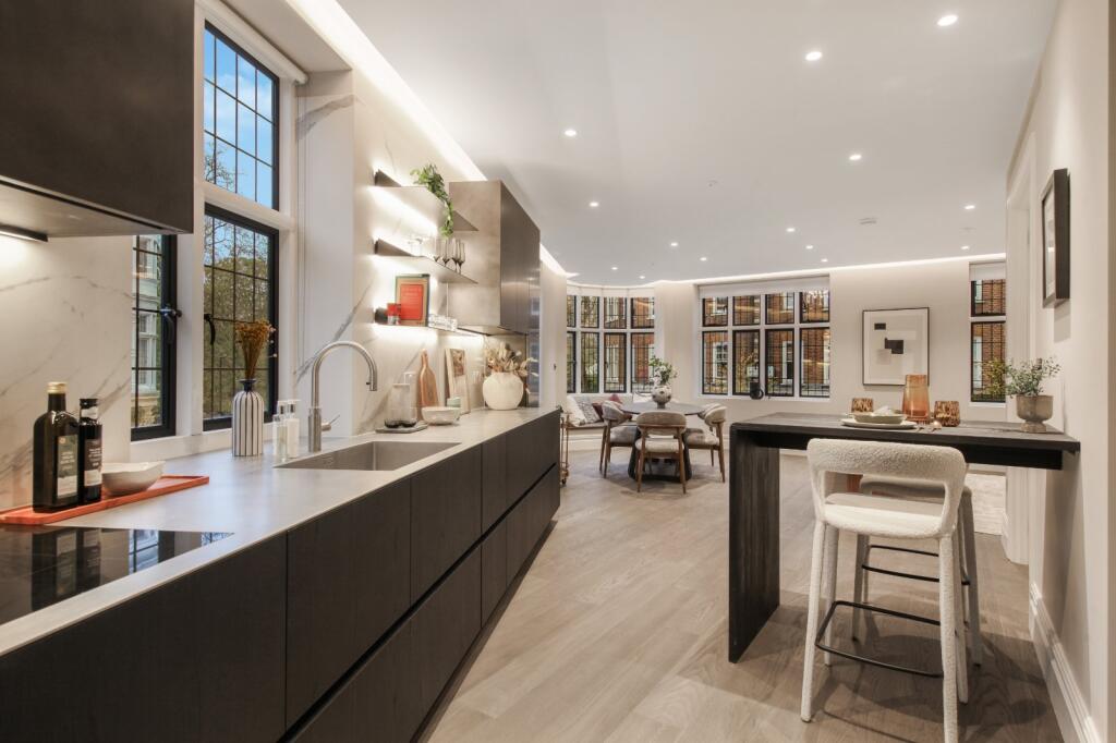 Main image of property: St. Johns Wood High Street, 
St John's Wood, NW8