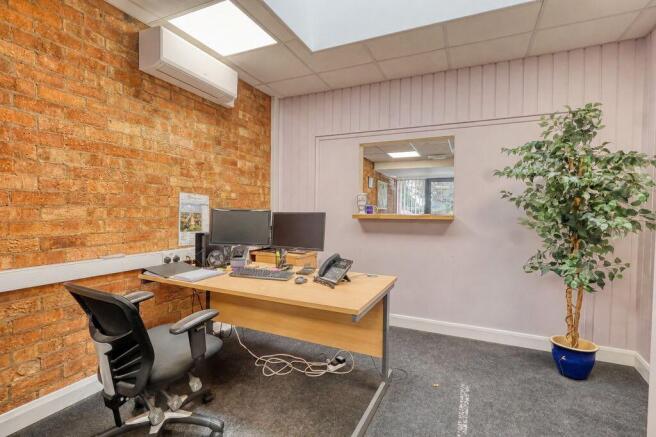 Commercial Reception