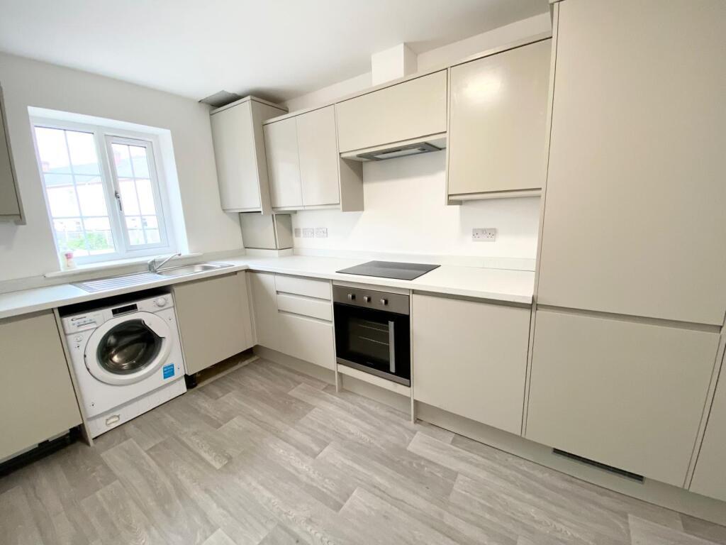 Main image of property: 48 Kiln Court, DN3