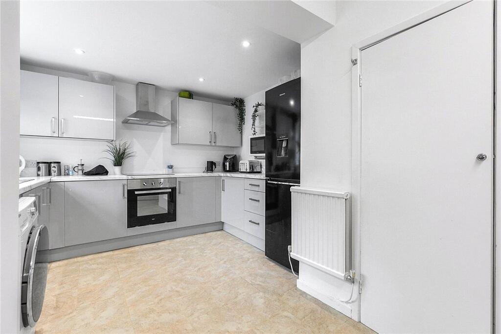 House in Middlesbrough, Marton - More