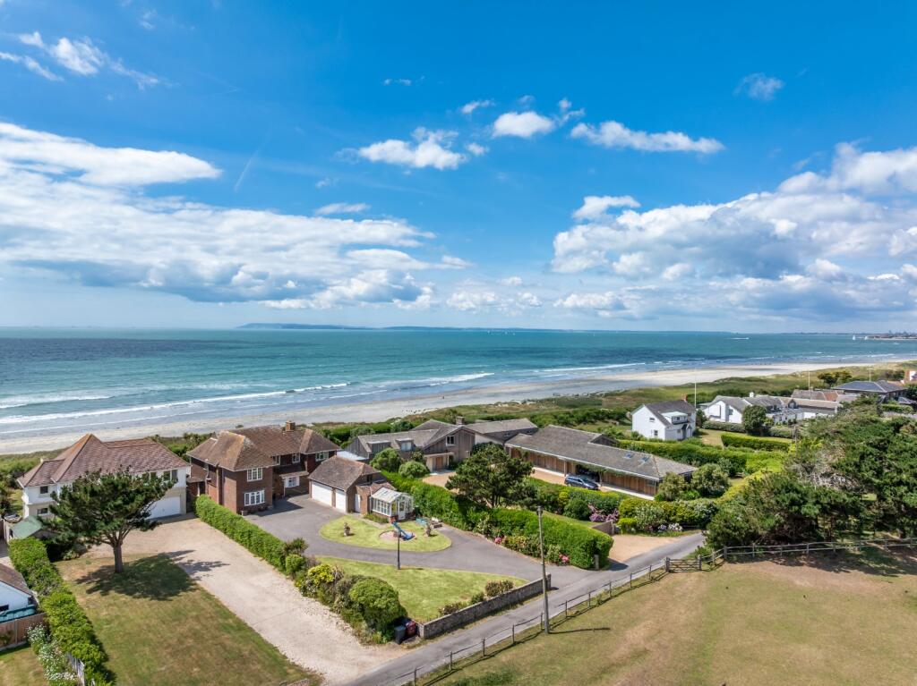 House in Chichester, West Wittering - View 2
