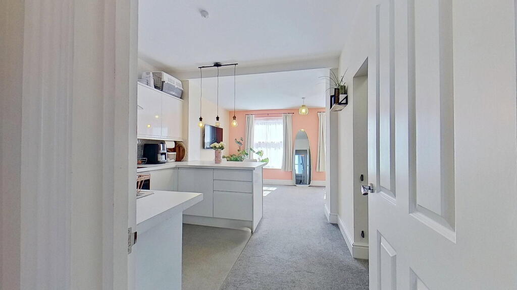 Main image of property: St. Johns Road, Margate, CT9 1LX