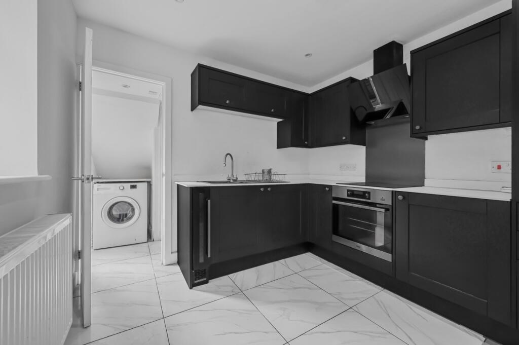 Apartment in London - View 4