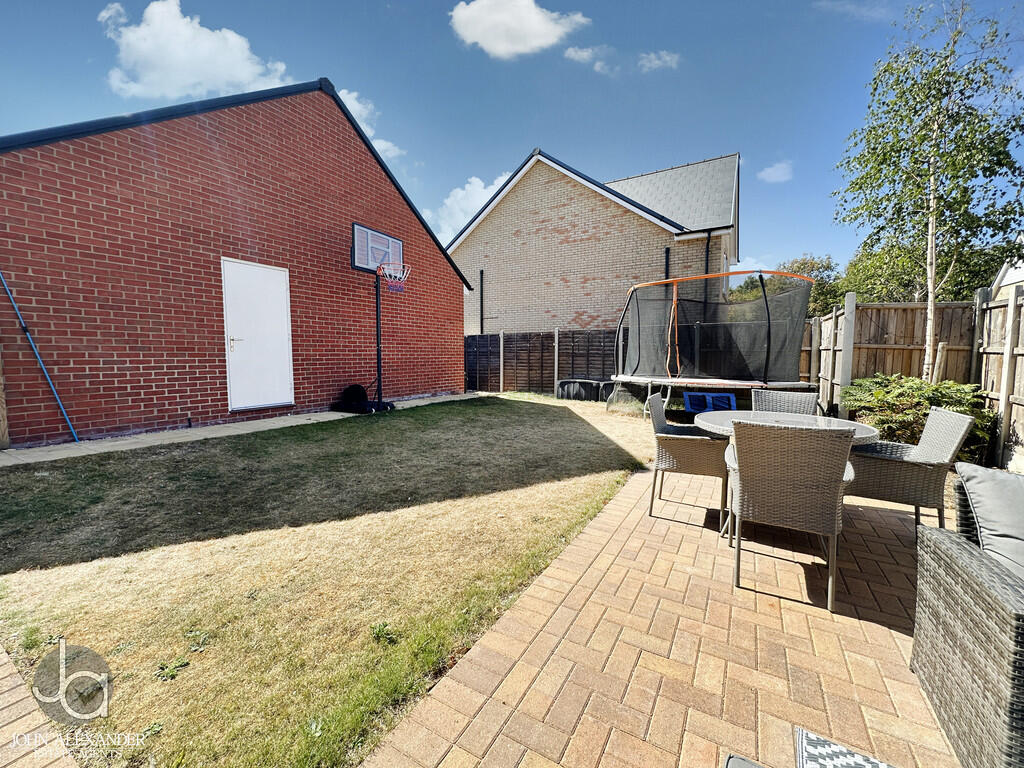 Bourne Brook View, Earls Colne photo 2