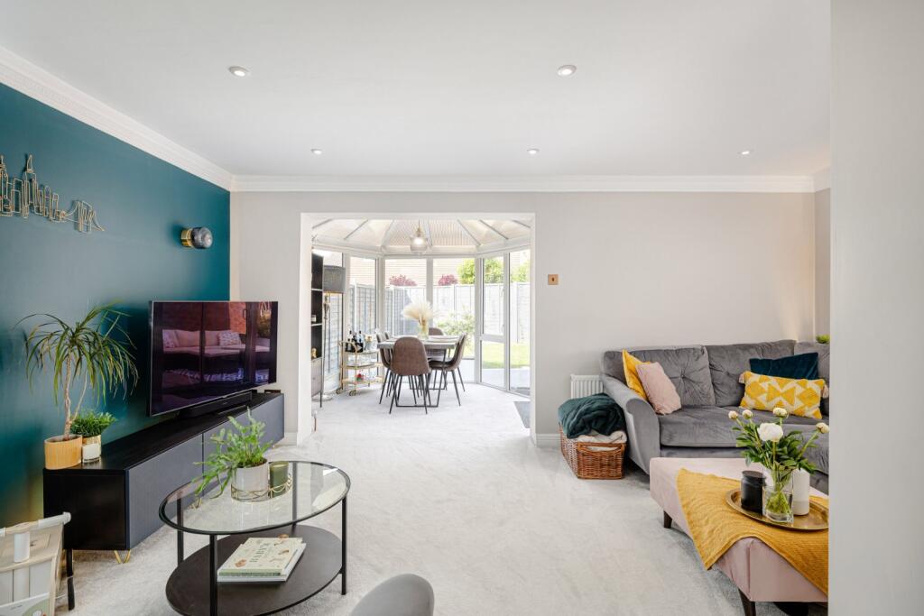 Honeybourne, Bishop's Stortford, Hertfordshire, CM23 photo 3