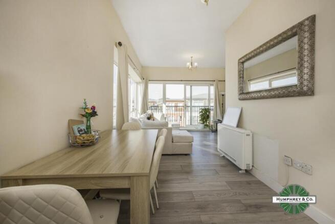 Eddleston Court Riverside Close -005.jpg