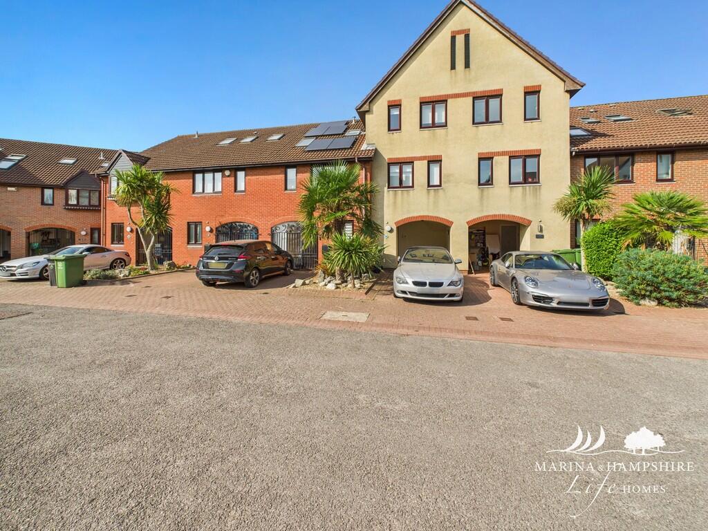 Main image of property: Cadgwith Place, Port Solent, Portsmouth