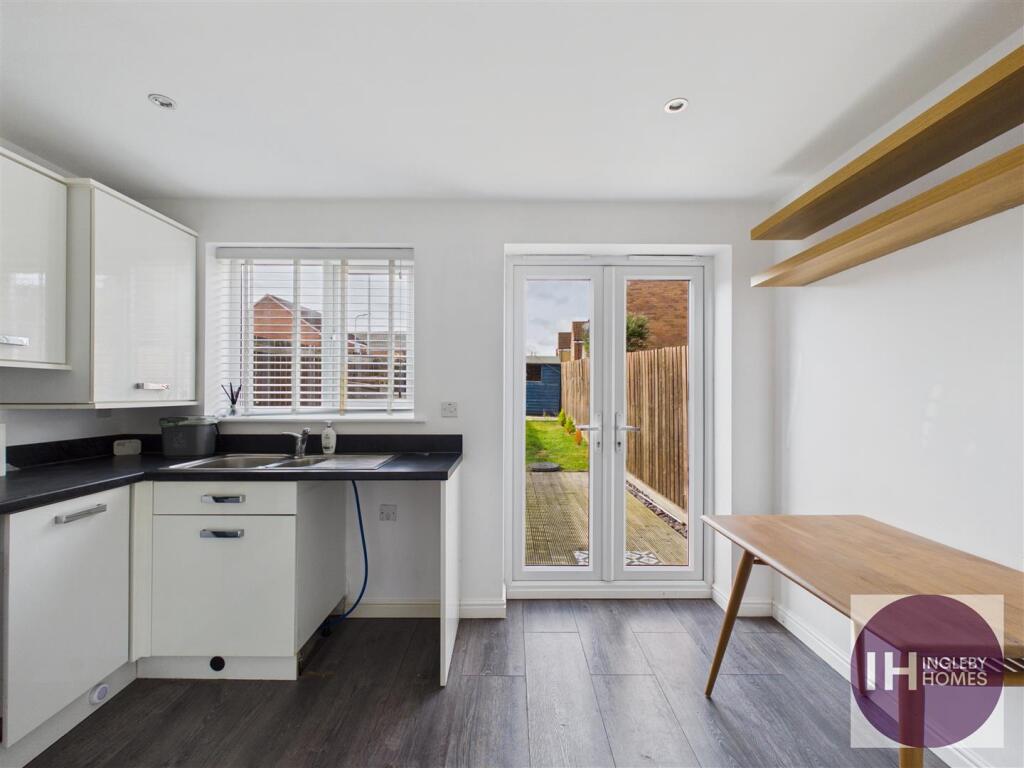 House in Ingleby Barwick, The Rings, Stockton-on-Tees - View 5