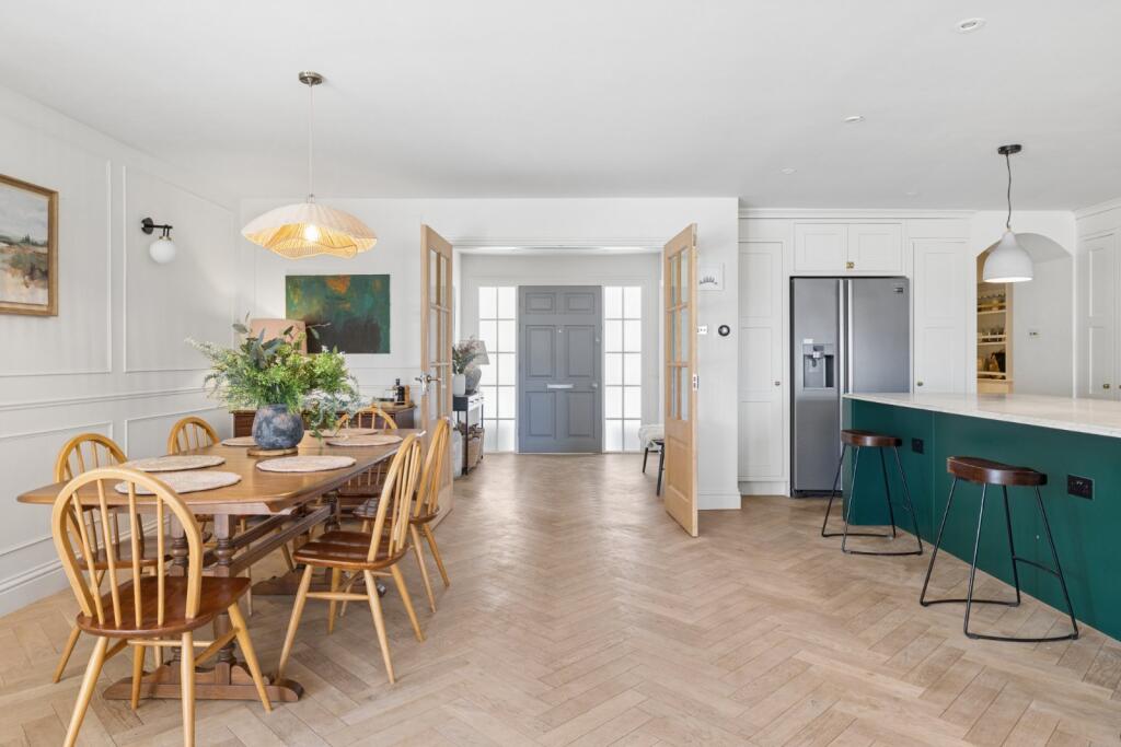 Green Lane, Churt, Farnham, Surrey, GU10 - View 6