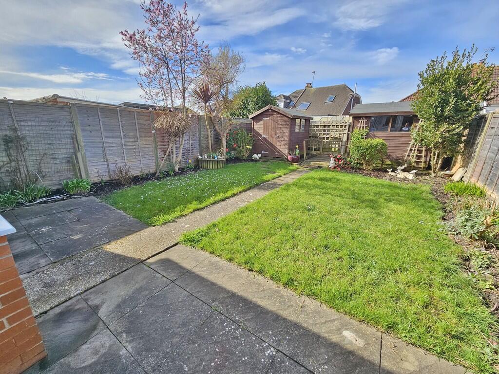 Windsor Road, Portchester photo 3
