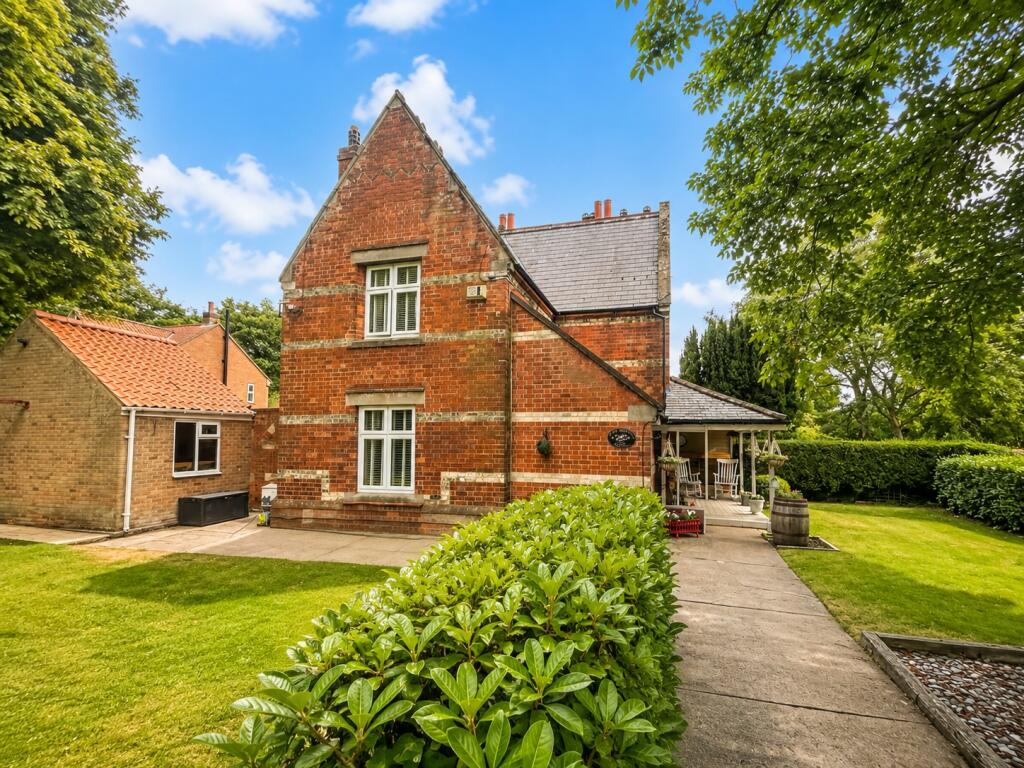 Main image of property: Church Lane, Sproatley, Hull, East Yorkshire, HU11