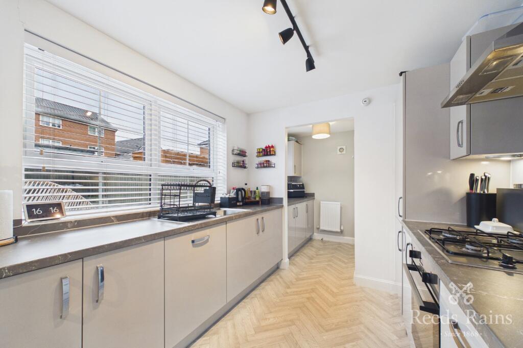 Harlequin Drive, Worksop, Nottinghamshire, S81 photo 4