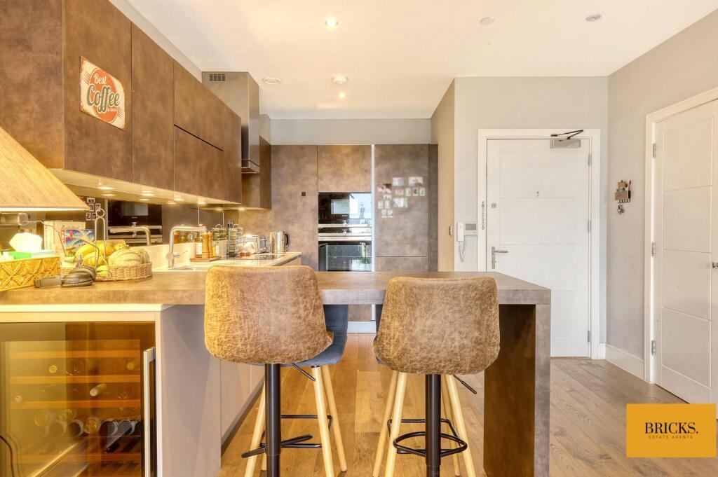 Apartment in London - View 5