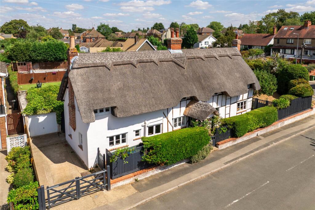 Main image of property: Shenley Road, Bletchley, Milton Keynes, Buckinghamshire, MK3