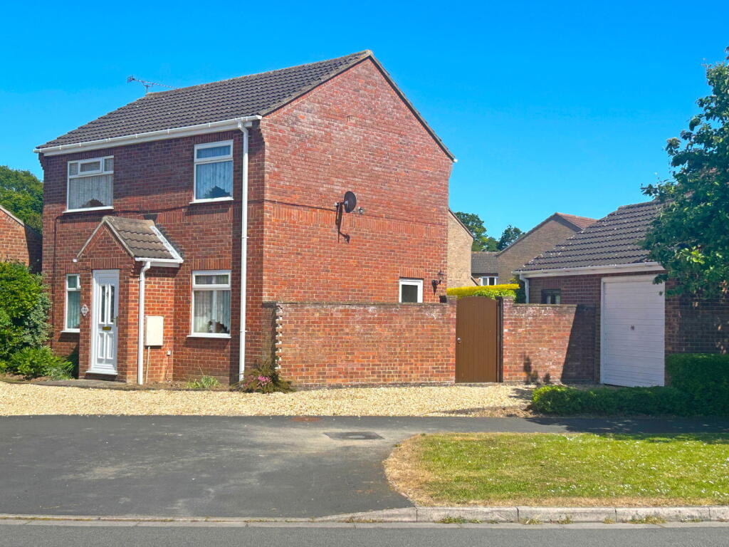 Main image of property: Richmond Drive, Skegness, Lincolnshire, PE25 3SG