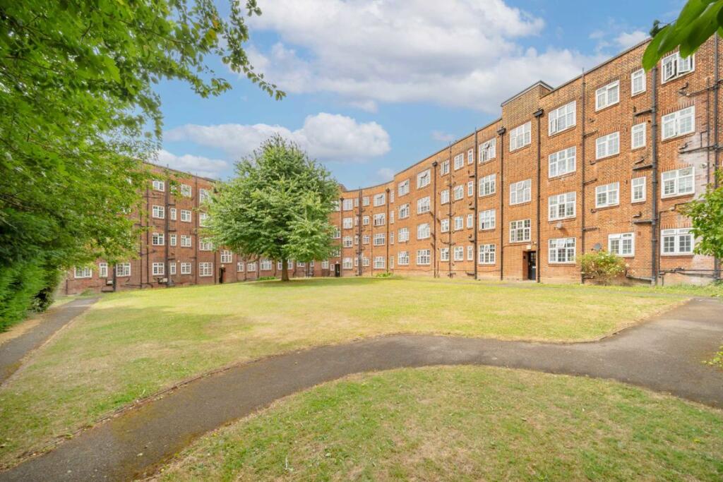 Main image of property: Quadrant Close, Hendon