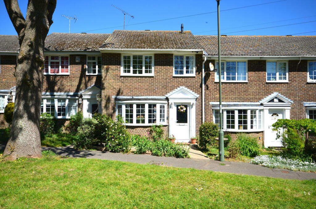 Main image of property: Farnhurst Road, Barnham, Bognor Regis, PO22 0JN