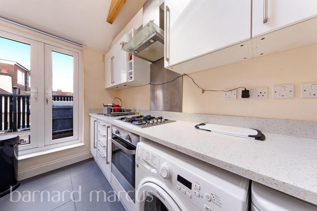 Apartment in Bromley - View 2