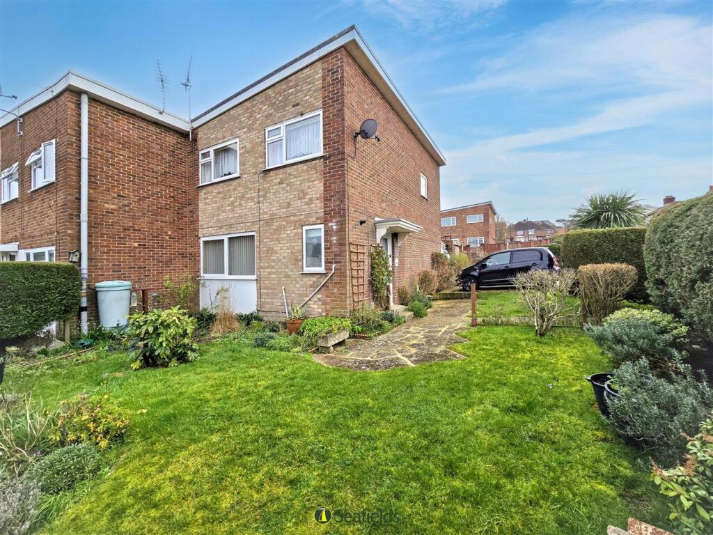 Main image of property: High Street, Oakfield, Ryde, PO33 1EL