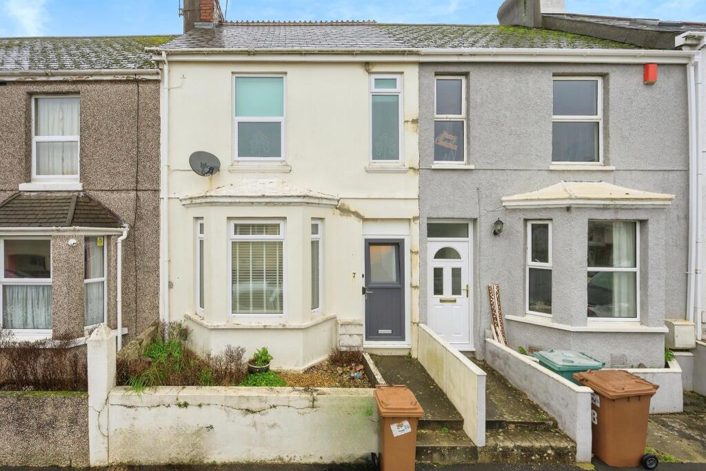 3-bed terraced on Evelyn Street, Plymouth, £200,000
