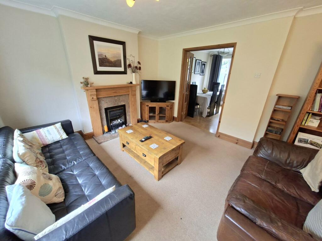 Haywood Lane, Deepcar, S36 photo 2