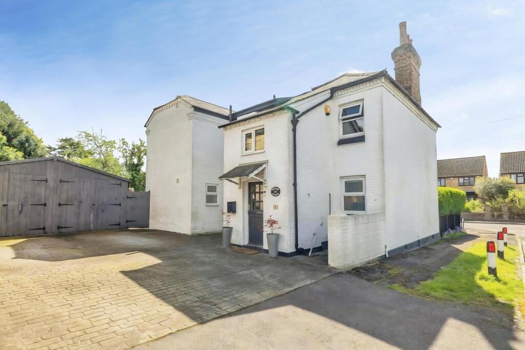 Main image of property: High Street, Iver, SL0