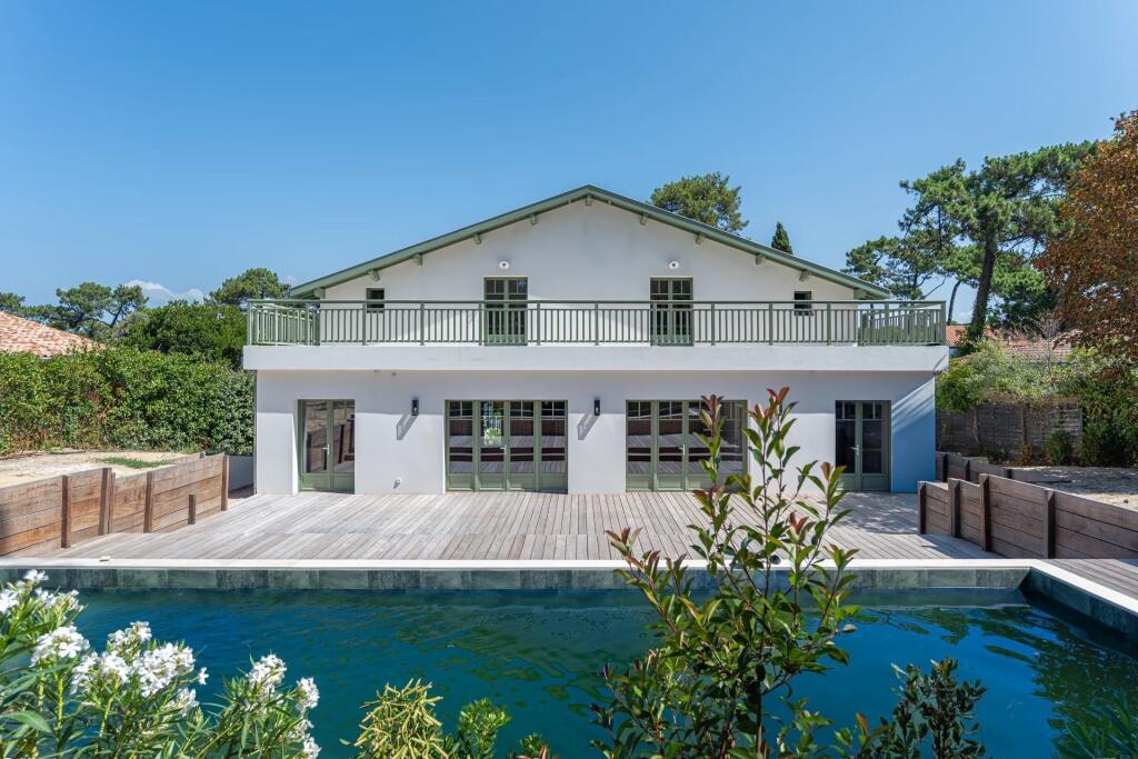 Main image of property: Aquitaine, Gironde, Arcachon