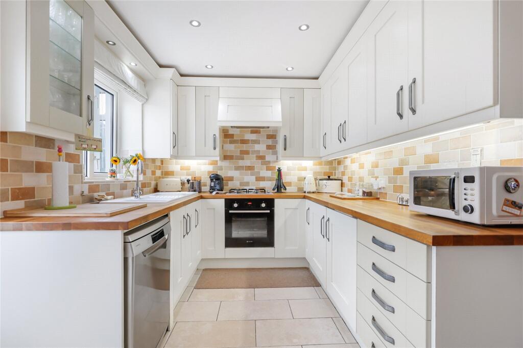 House in Stockton-on-Tees, Nunthorpe - View 4