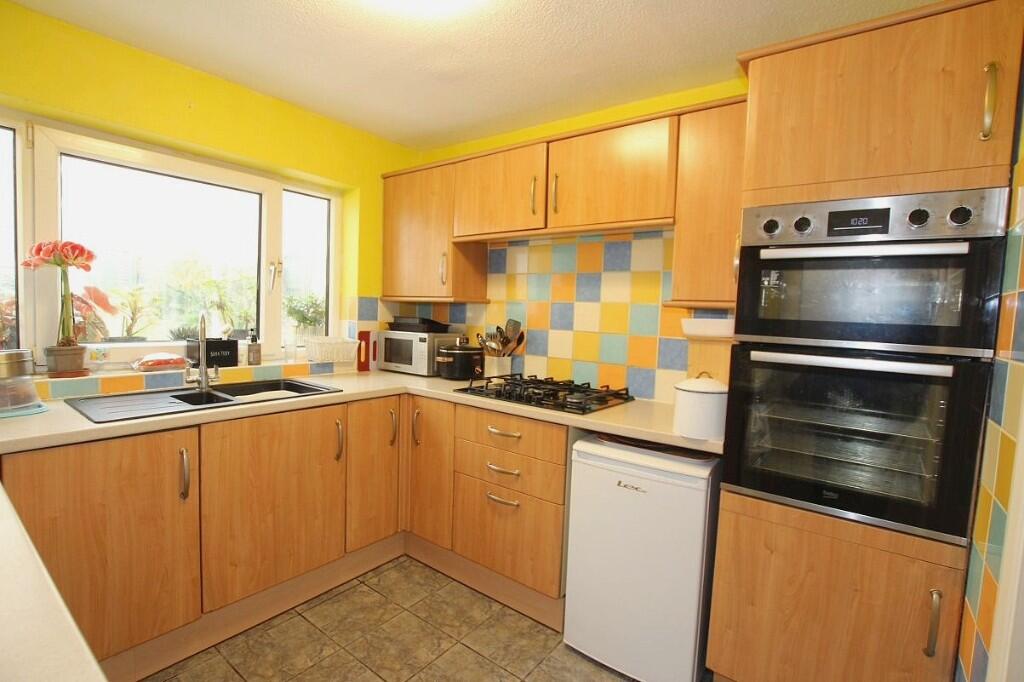Abbotts Road, Haverhill, Suffolk, CB9 photo 4