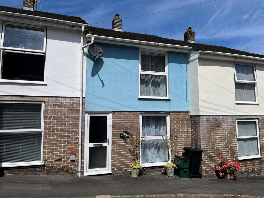 2-bed terraced on House with Garage - Victoria Road, Dartmouth, £250,000