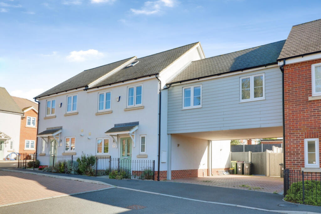 Main image of property: Vicarage View, Rochford, SS4