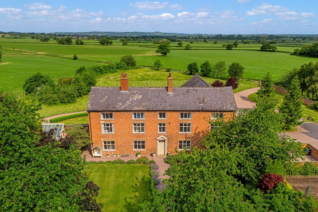 The Woodlands, Calveley Hall Lane, Tarporley, CW6 9LG photo 2