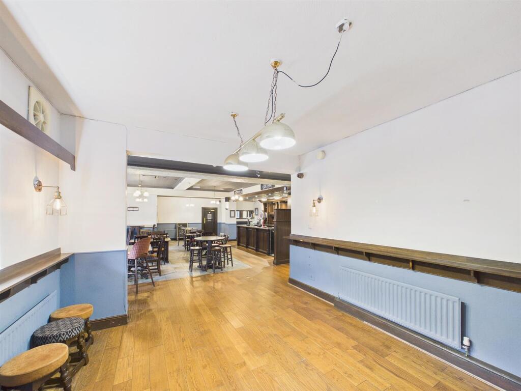 House in Newcastle upon Tyne - More