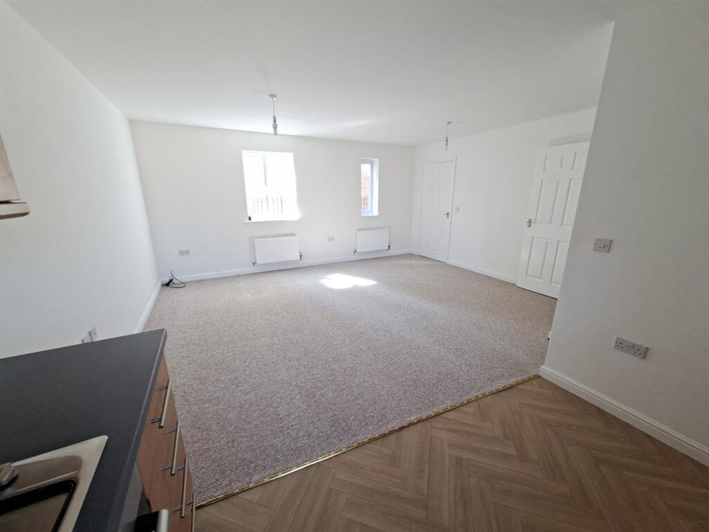 House in Northampton - View 5