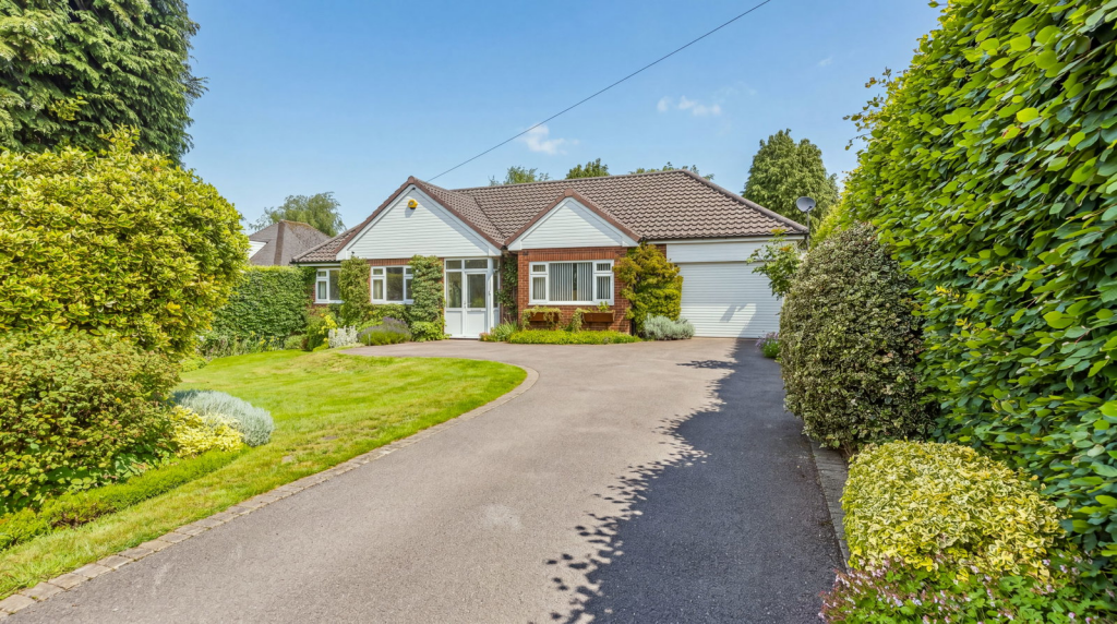 Main image of property: Foley Road East, Sutton Coldfield, B74 3JD