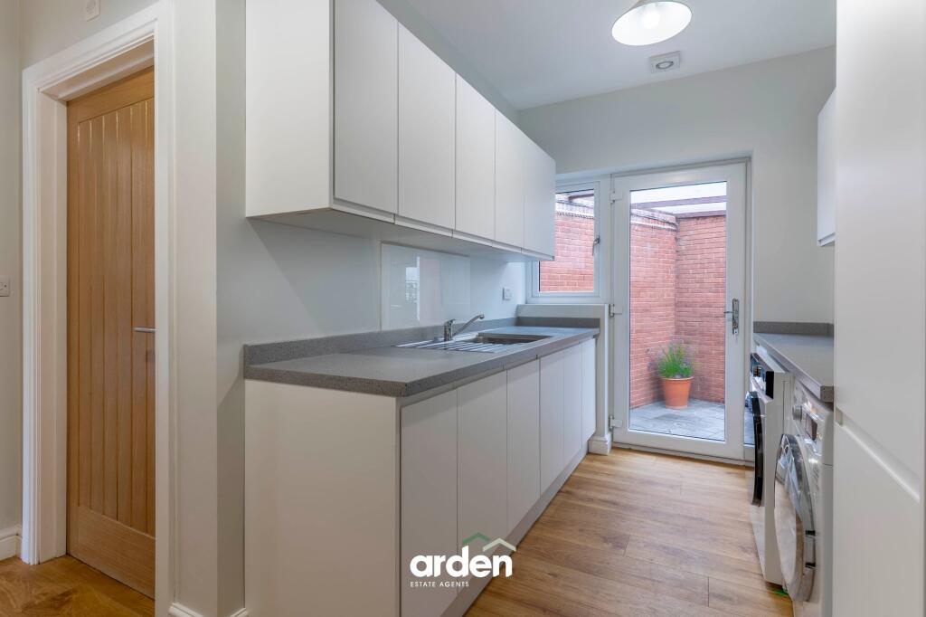 Additional image 8 of Hollyfield Drive, Barnt Green, B45