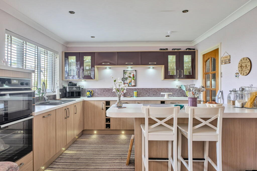 Apartment in Cardiff - More