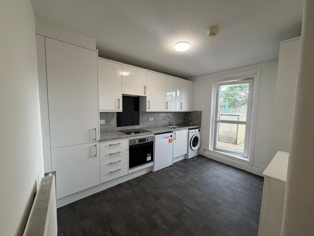 House in Hove, Hangleton - View 4